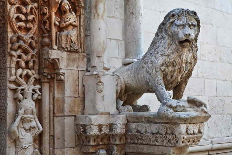 Lion detail of the main entrance of the Cathedral of Altamura