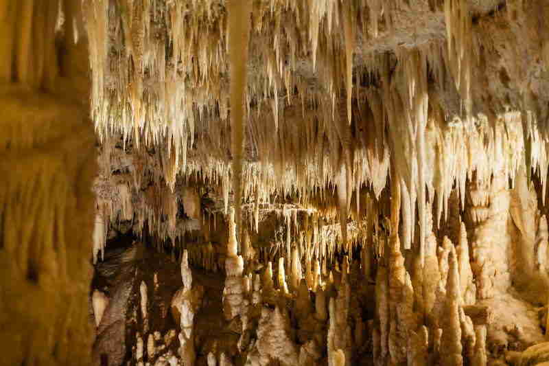 White Grotto of Castellana Caves grotta bianca